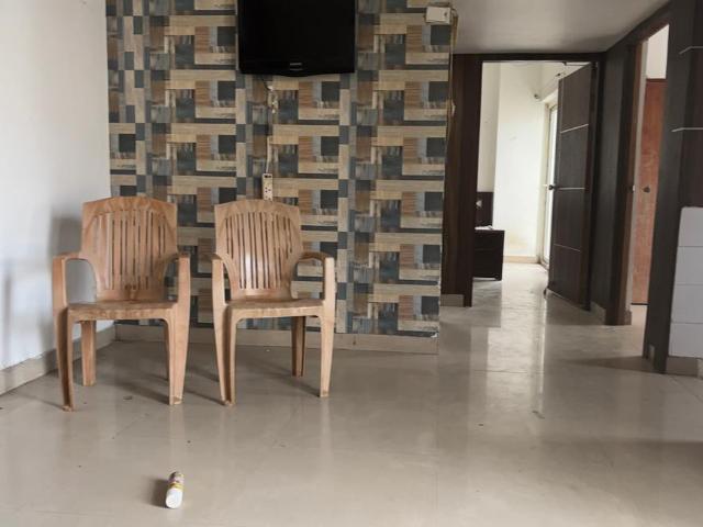 2 BHK Apartment in Chi V for rent Greater Noida. The reference number is 19529040
