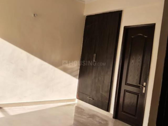 2 BHK Apartment in Chi V for rent Greater Noida. The reference number is 20453511