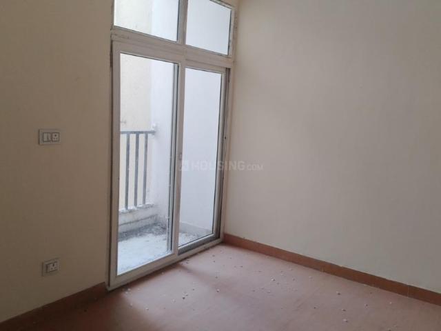 2 BHK Apartment in Chi V for resale Greater Noida. The reference number is 21082628