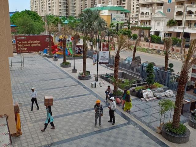 2 BHK Apartment in Chi V for resale Greater Noida. The reference number is 21165873