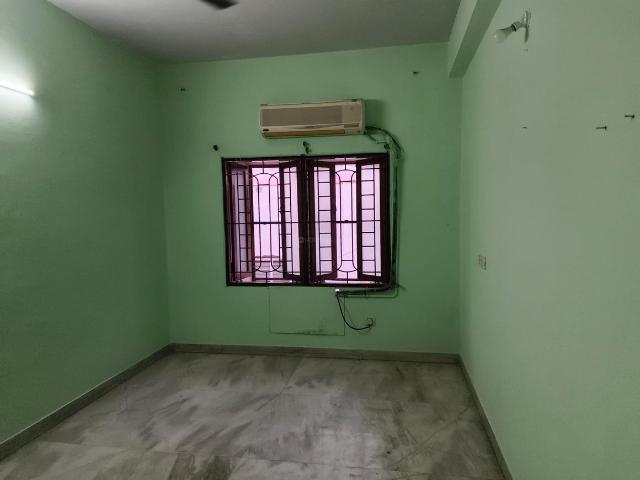 2 BHK Apartment in Chinna Chokkikulam for rent Madurai. The reference number is 20360863
