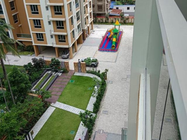 2 BHK Apartment in Chinar Park for rent Kolkata. The reference number is 20628079