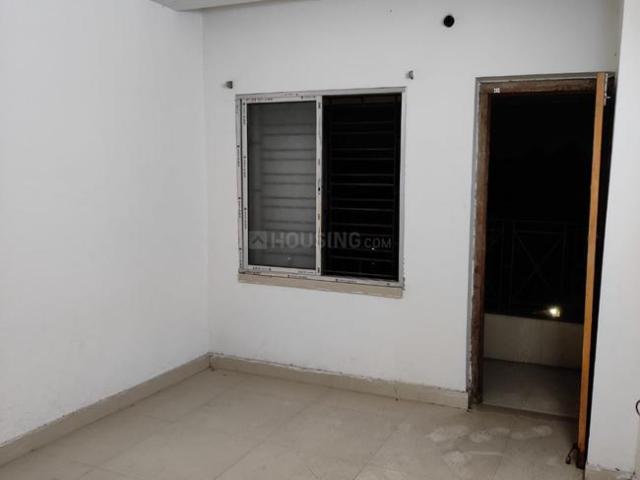 2 BHK Apartment in Chinar Park for resale Kolkata. The reference number is 14099968