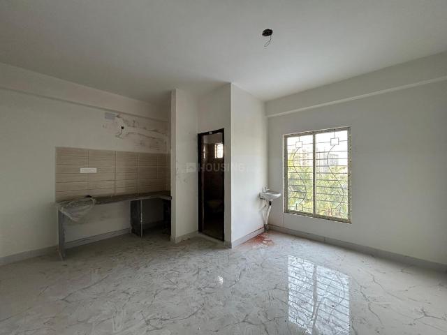 2 BHK Apartment in Chinar Park for resale Kolkata. The reference number is 13297451