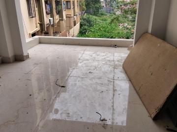 2 BHK Apartment in Chinar Park for resale Kolkata. The reference number is 20536103