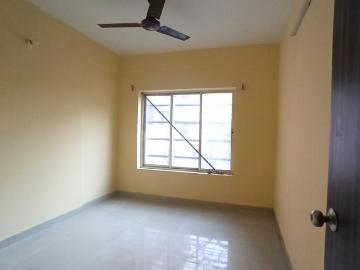 2 BHK Apartment in Chinar Park for resale Kolkata. The reference number is 20537340