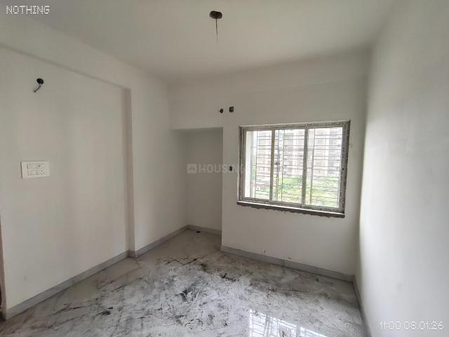 2 BHK Apartment in Chinar Park for resale Kolkata. The reference number is 21008853