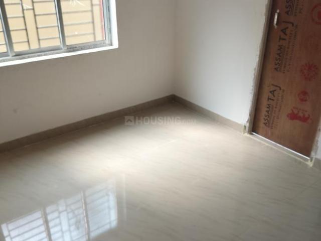 2 BHK Apartment in Chinar Park for resale Kolkata. The reference number is 21040842
