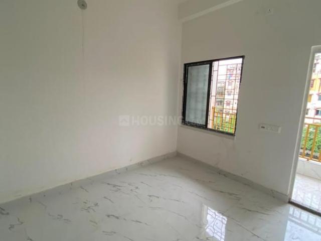 2 BHK Apartment in Chinar Park for resale Kolkata. The reference number is 21126985