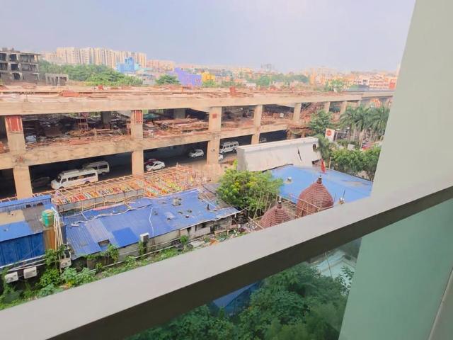 2 BHK Apartment in Chinar Park for resale Kolkata. The reference number is 21365921