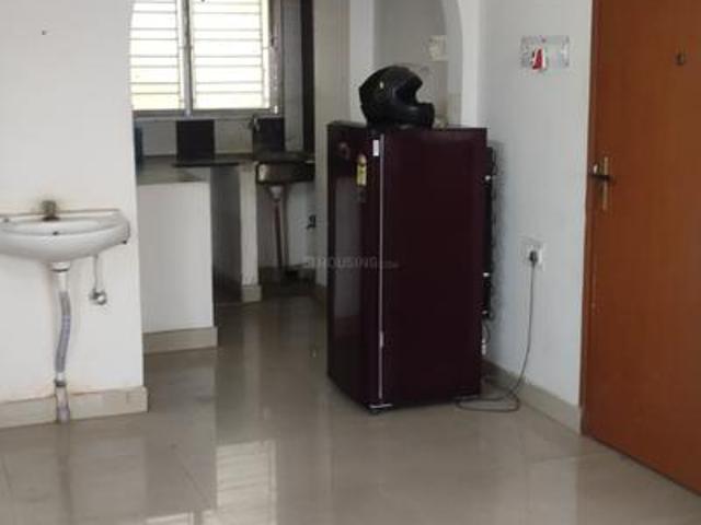 2 BHK Apartment in Chinar Park for resale Kolkata. The reference number is 9815617