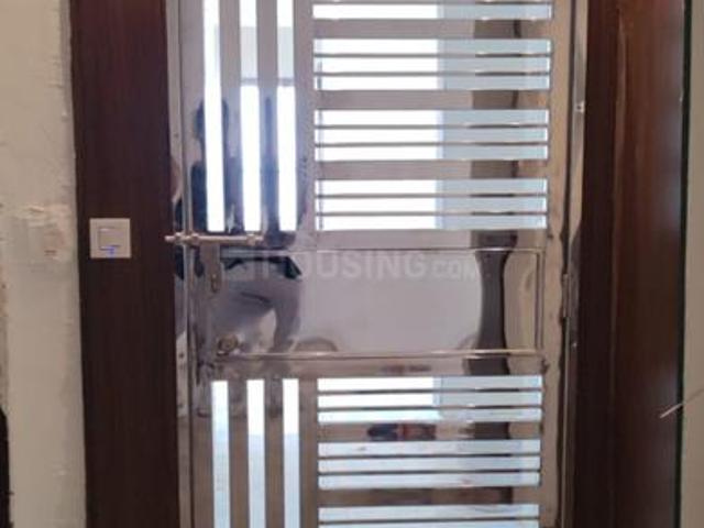 2 BHK Apartment in Chipiyana Buzurg for rent Ghaziabad. The reference number is 20849222