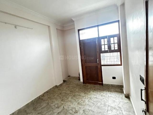 2 BHK Apartment in Chowk for rent Lucknow. The reference number is 20784383
