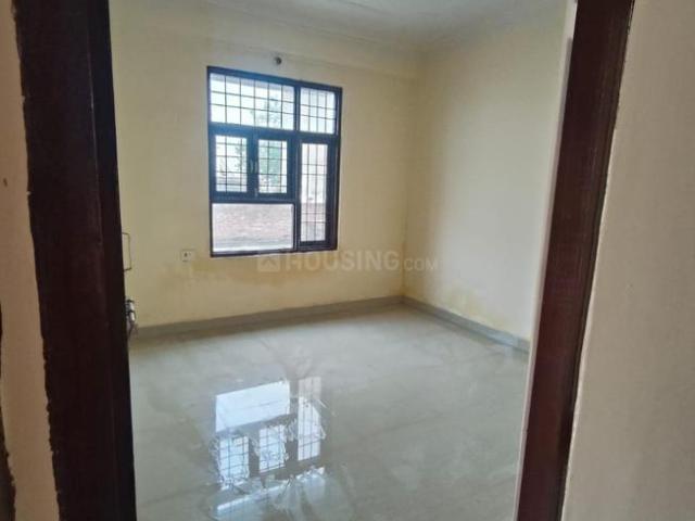 2 BHK Apartment in Chowk for resale Lucknow. The reference number is 21196323