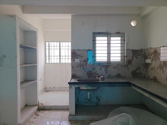 2 BHK Apartment in Chromepet for resale Chennai. The reference number is 21005439