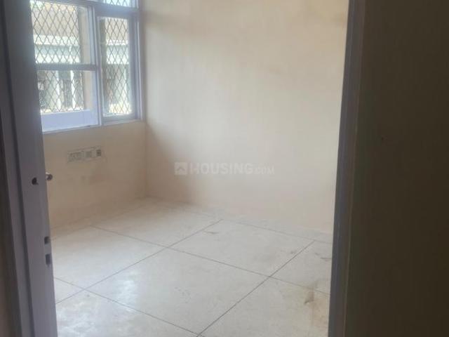 2 BHK Apartment in Civil Lines for rent Agra. The reference number is 21012873