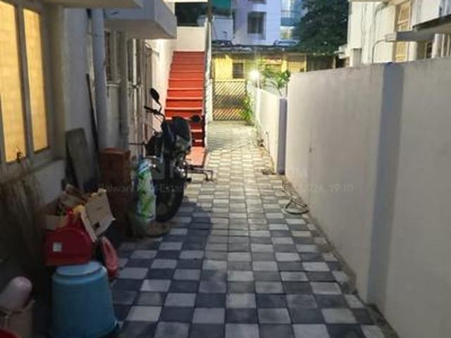 2 BHK Apartment in Civil Lines for rent Nagpur. The reference number is 21194251
