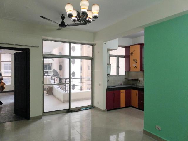 2 BHK Apartment in Crossings Republik for rent Ghaziabad. The reference number is 15196985