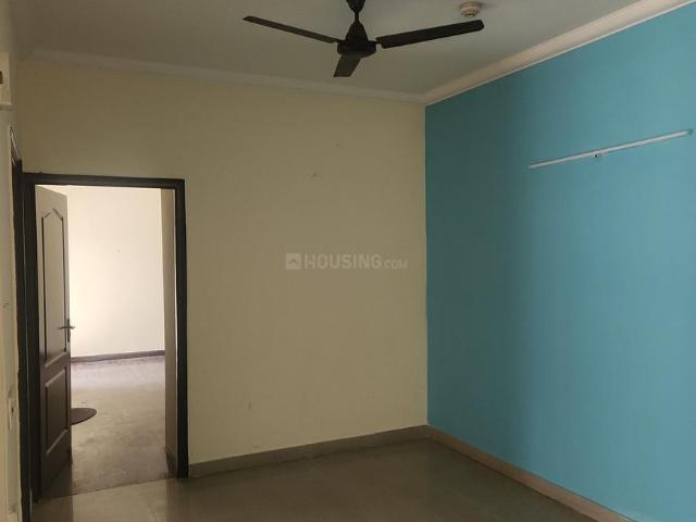 2 BHK Apartment in Crossings Republik for rent Ghaziabad. The reference number is 16895603