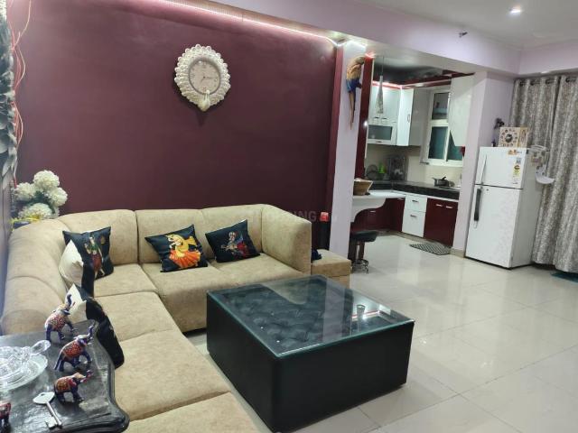 2 BHK Apartment in Crossings Republik for rent Ghaziabad. The reference number is 18210583