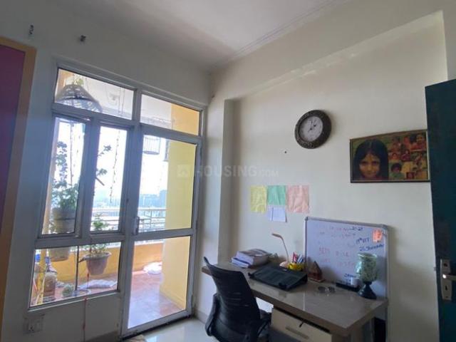 2 BHK Apartment in Crossings Republik for rent Ghaziabad. The reference number is 18210531