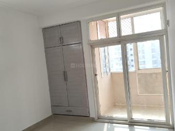 2 BHK Apartment in Crossings Republik for rent Ghaziabad. The reference number is 19592092