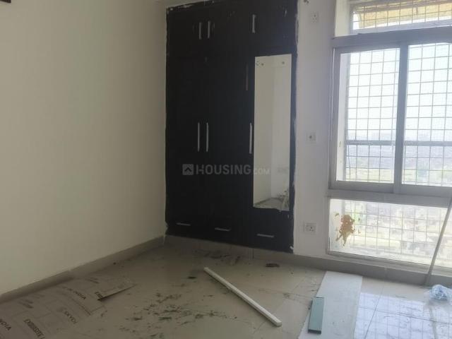 2 BHK Apartment in Crossings Republik for rent Ghaziabad. The reference number is 20045218