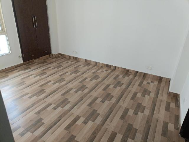 2 BHK Apartment in Crossings Republik for rent Ghaziabad. The reference number is 20293698