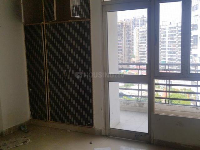 2 BHK Apartment in Crossings Republik for rent Ghaziabad. The reference number is 20373348