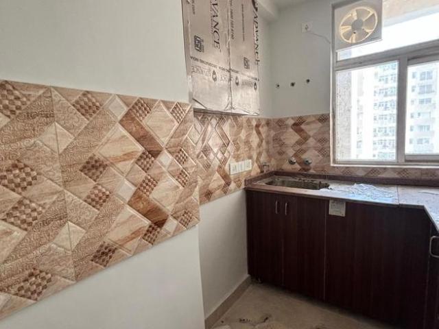 2 BHK Apartment in Crossings Republik for rent Ghaziabad. The reference number is 20745179