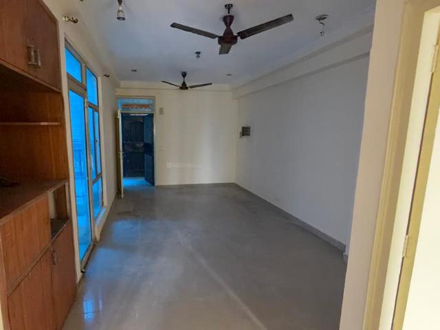 2 BHK Apartment in Crossings Republik for rent Ghaziabad. The reference number is 21153198