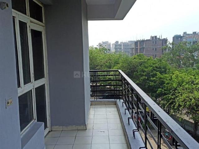 2 BHK Apartment in Crossings Republik for rent Ghaziabad. The reference number is 21136358