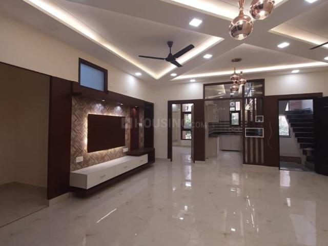 2 BHK Apartment in Crossings Republik for rent Ghaziabad. The reference number is 21136317