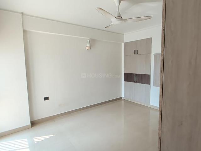2 BHK Apartment in Crossings Republik for rent Ghaziabad. The reference number is 21302399