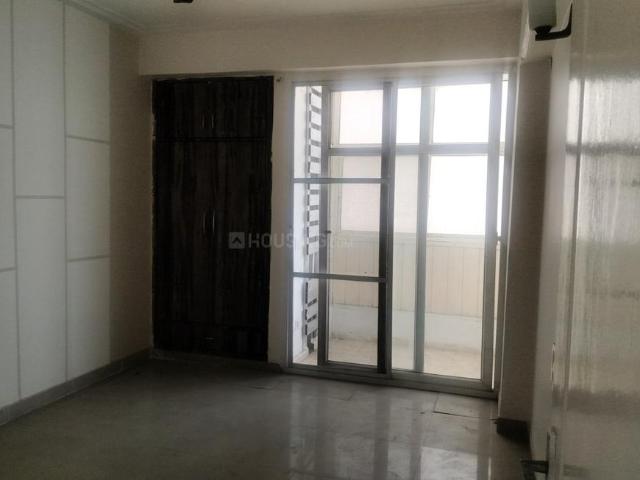 2 BHK Apartment in Crossings Republik for resale Ghaziabad. The reference number is 20274391