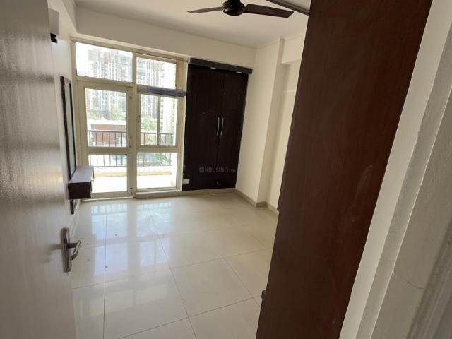 2 BHK Apartment in Crossings Republik for resale Ghaziabad. The reference number is 20280590
