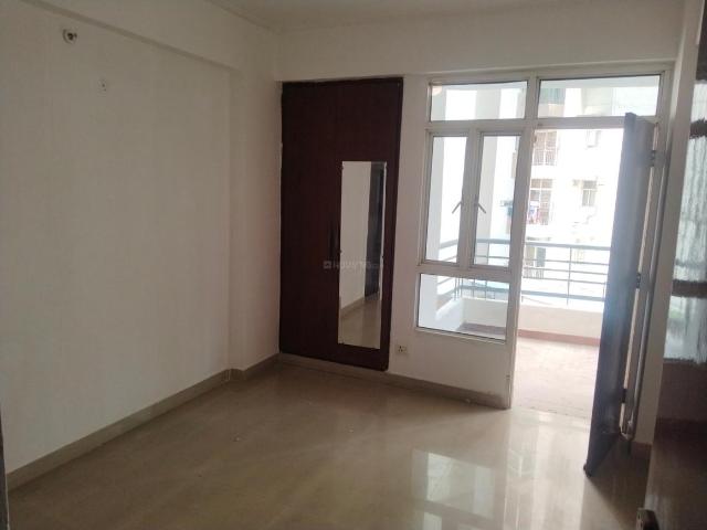 2 BHK Apartment in Crossings Republik for resale Ghaziabad. The reference number is 20682208