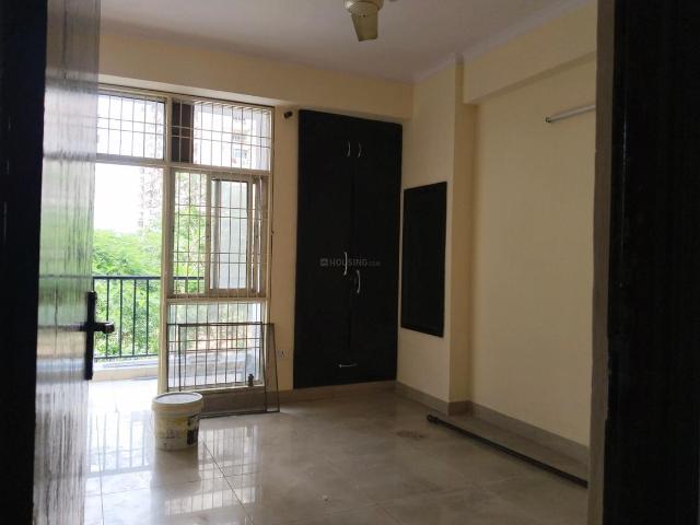 2 BHK Apartment in Crossings Republik for resale Ghaziabad. The reference number is 20694477