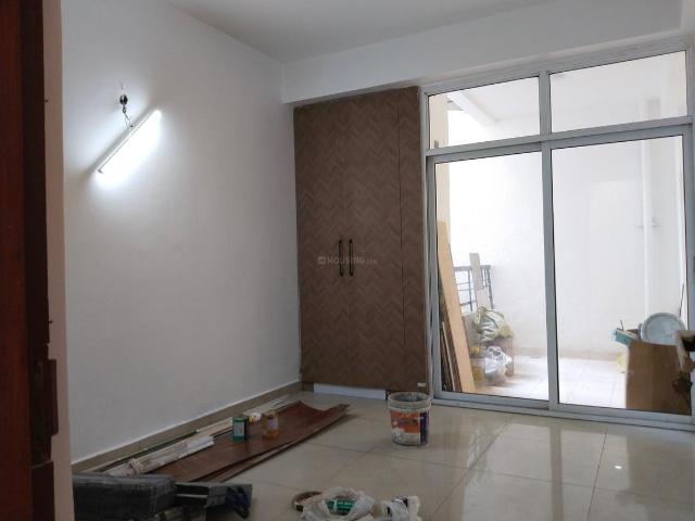 2 BHK Apartment in Crossings Republik for resale Ghaziabad. The reference number is 21068025