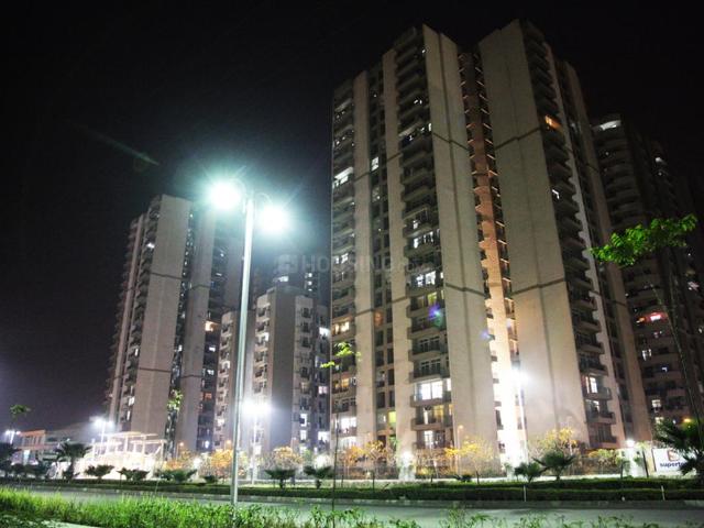 2 BHK Apartment in Crossings Republik for resale Ghaziabad. The reference number is 21103565