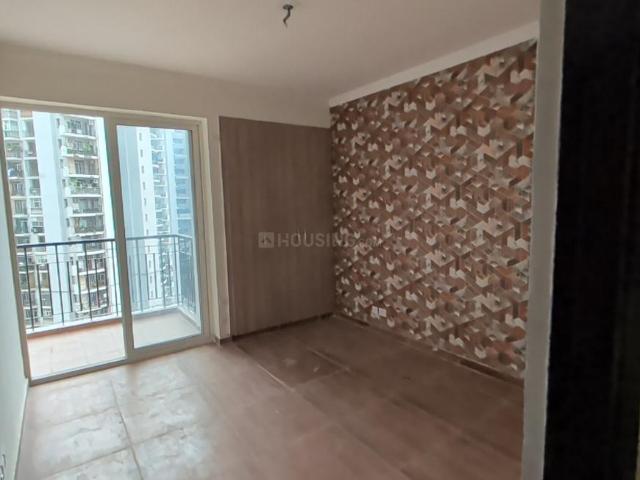 2 BHK Apartment in Crossings Republik for resale Ghaziabad. The reference number is 21314638