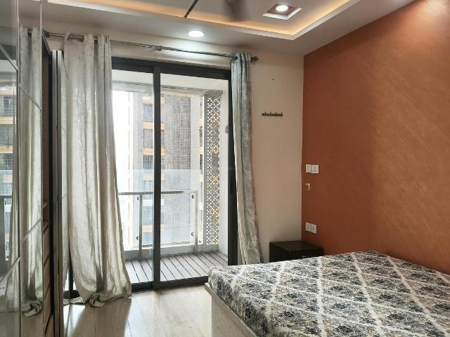 2 BHK Apartment in Cuffe Parade for rent Mumbai. The reference number is 19825955