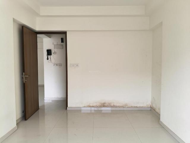 2 BHK Apartment in Cuffe Parade for resale Mumbai. The reference number is 19969869