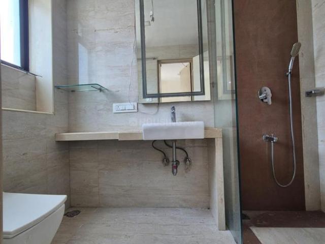 2 BHK Apartment in Cumballa Hill for rent Mumbai. The reference number is 19649209