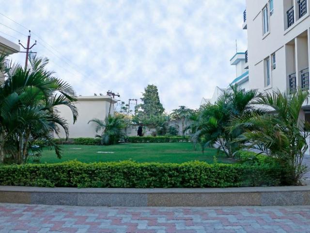 2 BHK Apartment in Amausi for resale Lucknow. The reference number is 21356732