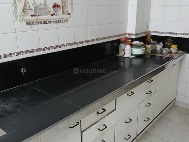 2 BHK Apartment in Ambawadi for rent Ahmedabad. The reference number is 20072541
