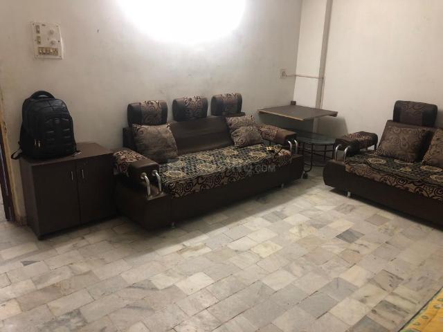2 BHK Apartment in Ambawadi for rent Ahmedabad. The reference number is 21107822