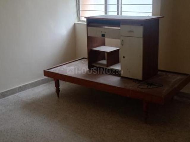 2 BHK Apartment in Ambawadi for rent Ahmedabad. The reference number is 21136119