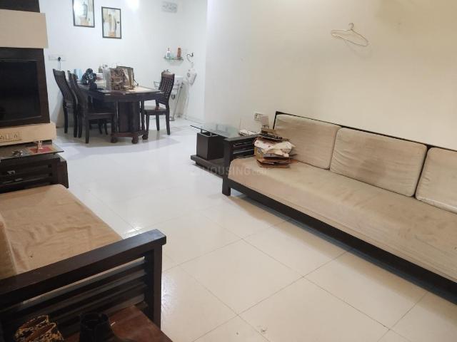 2 BHK Apartment in Ambawadi for rent Ahmedabad. The reference number is 21330499