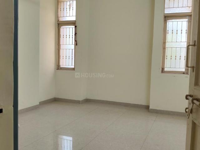 2 BHK Apartment in Ambawadi for resale Ahmedabad. The reference number is 20071094
